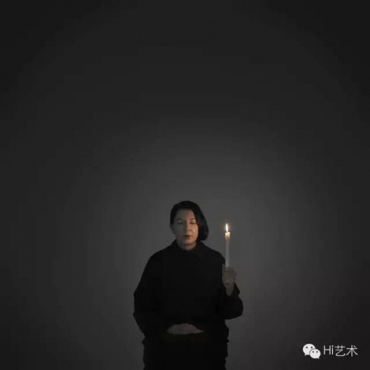 玛丽娜·阿布拉莫维奇 《Artist Portrait with a Candle (A)》160x 160 cm 艺术着色打印 2012
