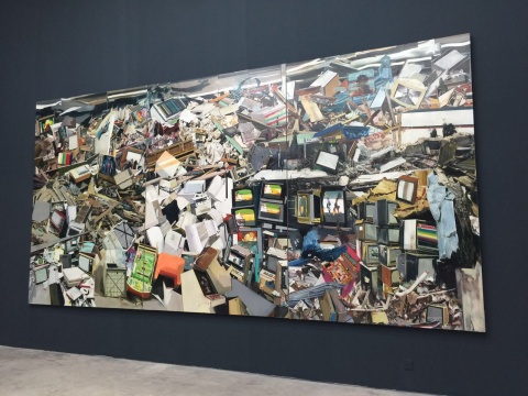 《平行悬置》  300×600cm   布面油画   2014-2015
