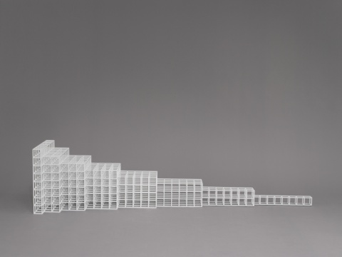 《横向发展6号》46.7 cm x 207 cm x 46.7 cm 铝合金喷白漆 1991

 
