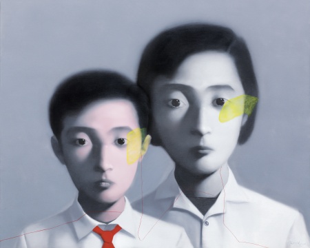 张晓刚 《血缘：大家庭系列》 160×200 cm 油彩画布 2006

估价: HKD 9,000,000 - 12,000,000

 

 

是次春拍，嘉德香港呈现的这件作于2006年的《血缘：大家庭系列》，不仅标志着张晓刚“大家庭”系列艺术上去繁化简的成熟，更标志着经过十多年激荡发展的中国当代艺术的一种成熟，是一件极具时代浓缩意义的作品。原作尺幅巨大、并立的双人构图大气富有张力，为市场少见；画面笔触细腻耐看、足见功力，乃艺术家极具用心之作。作品价格在市场趋冷的大环境下，相应调整在一个客观合理的估价范围之内，因此实为一件极具性价比的高质量佳作。

 

 

为什么聚焦台湾战后现当代艺术？为什么选择顾福生、庄普作为聚焦的代表？

 

 

时逢亚洲当代艺术市场板块迭代之际，持续学术梳理，挖掘、培养新的重要专题与优秀艺术家的作品对于拍卖公司来说变得至关重要。台湾战后美术的发展，不仅弥补了新中国红色美术时期对于现代主义美术推进的空白，更在文化理念、绘画语言上承袭大陆前辈艺术家自由意志之精髓，并在政治动荡、观念束缚的年代里，肩负起与外界对话的先锋使命，成为中国现代绘画探索道路中关键的承上启下篇章，拥有众多尚未被市场深刻发掘的优秀艺术家。
