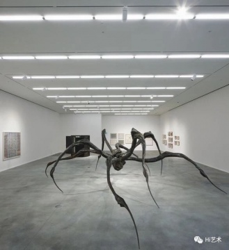 路易丝·布尔乔亚个展“Louise Bourgeois: The Fabric Works”在豪瑟沃斯（Hauser & Wirth）伦敦展览现场
