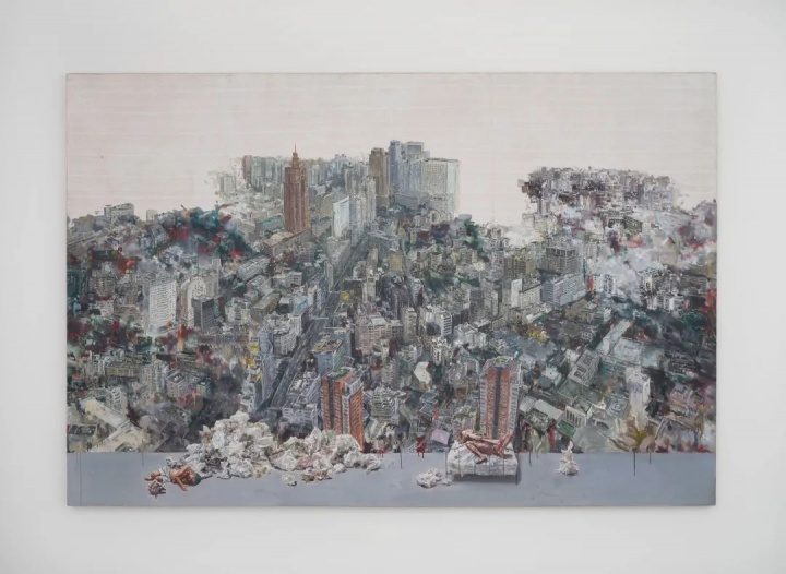 《或成都或东京或深圳》200×300cm 油彩 画布 2006 © 屠宏涛 图片：Lévy Gorvy 作品于2020年Lévy Gorvy香港空间“屠宏涛”个展中展出
