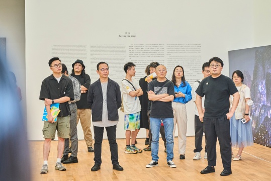 美育浸润校园 | 香港中文大学（深圳）双展开幕 | 第二个美育研学基地授牌仪式