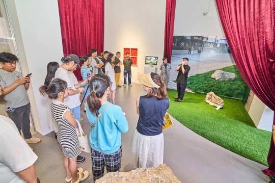 美育浸润校园 | 香港中文大学（深圳）双展开幕 | 第二个美育研学基地授牌仪式